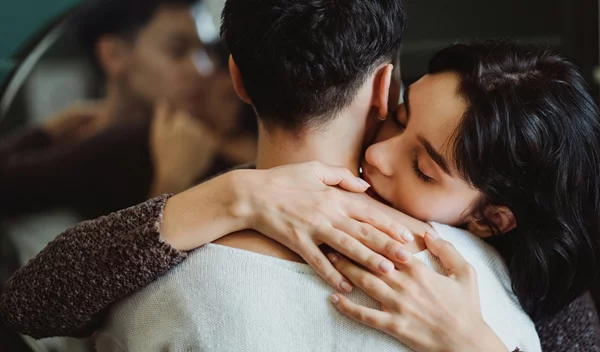 Ποια ζώδια ταιριάζουν ιδανικά και πώς ερωτεύεται κάθε ζώδιο;