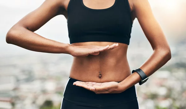 5 τρόποι για να μειώσεις το λίπος στην κοιλιά στην εμμηνόπαυση