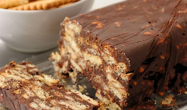 Εύκολος κορμός σοκολάτας με μπανάνα - Μόνο με 3 υλικά