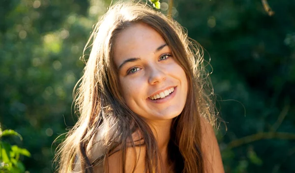 "Η κόρη μου είναι 14 ετών και δεν της έχει έρθει ακόμη η πρώτη περίοδος. Να ανησυχώ;"