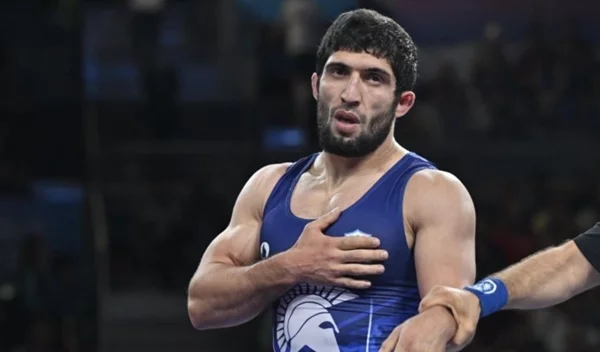 Χάλκινος Ολυμπιονίκης ο Νταουρέν Κουρουγκλίεφ στους Ολυμπιακούς Αγώνες του Παρισίου