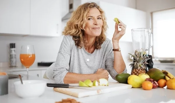 Οι 3 κορυφαίες συμβουλές ειδικών: Πώς θα μειώσουμε τον κίνδυνο άνοιας, εγκεφαλικού και κατάθλιψης