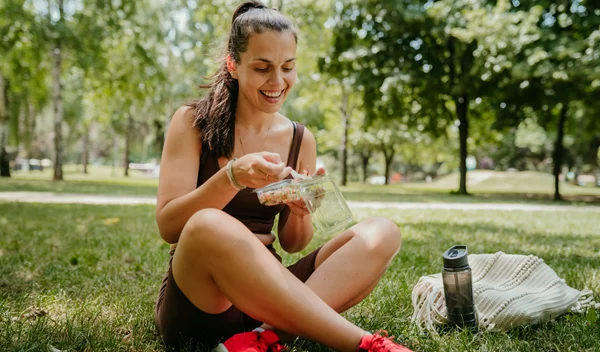 Τι να φας και πόση ώρα πριν την προπόνηση - Για ενέργεια, απόδοση και καύση λίπους