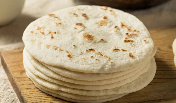 Σπιτικές τορτίγιες που λιώνουν στο στόμα – Νόστιμες, μαλακές και αφράτες