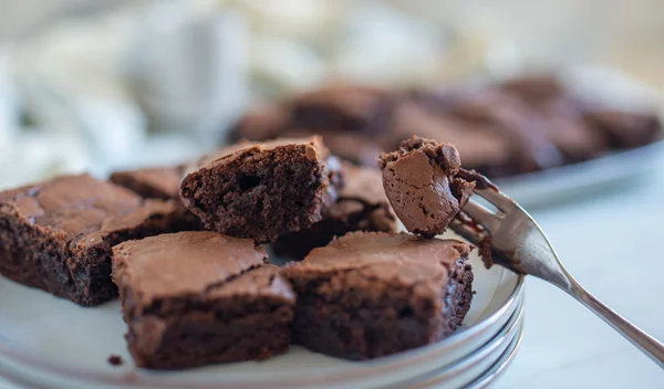 Συνταγή για το πιο ζουμερό και σοκολατένιο brownies - χωρίς ίχνος ζάχαρης