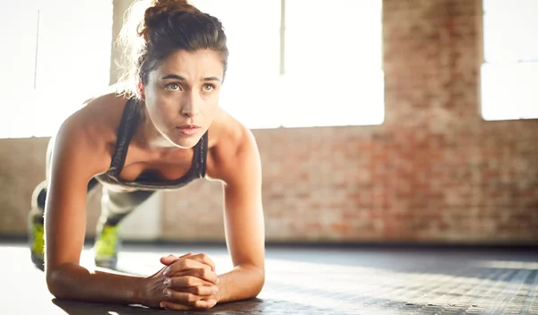 Πόσο χρόνο χρειάζεται να μείνεις σε θέση σανίδας για άμεσα αποτελέσματα;