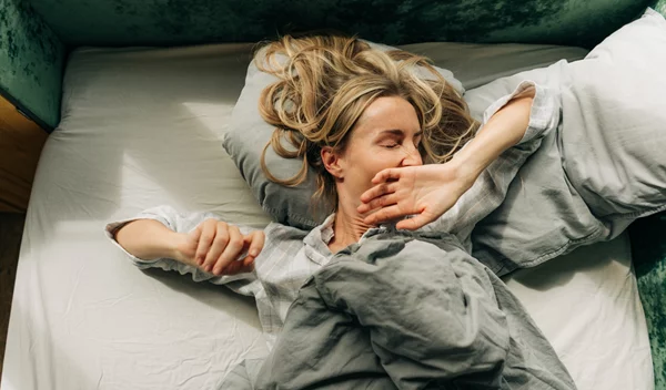 Ψυχολογικές επιπτώσεις του καύσωνα: Πώς επηρεάζει την ψυχική ευεξία