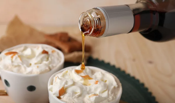 Συνταγή: 2 τρόποι να φτιάξεις σπιτική καραμέλα χωρίς ζάχαρη