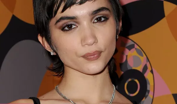 Banana Liner: Το πιο εύκολο στιλ eyeliner θα γίνει το αγαπημένο σου