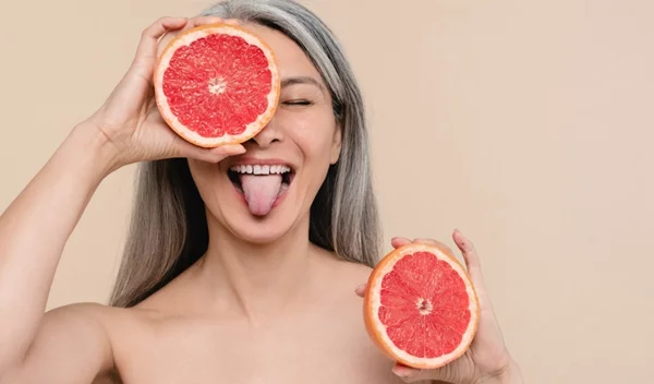 Εμμηνόπαυση: Διατροφή για καλύτερη υγεία μετά τα 50