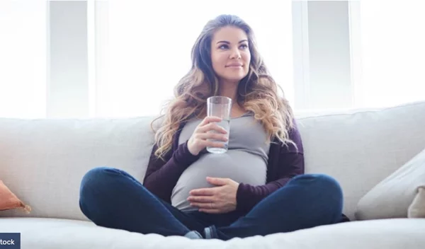 Οι γυναικολόγοι εκπέμπουν SOS: Οι έγκυες πρέπει να εμβολιαστούν οπωσδήποτε - Κινδυνεύουν με βαριά νόσηση