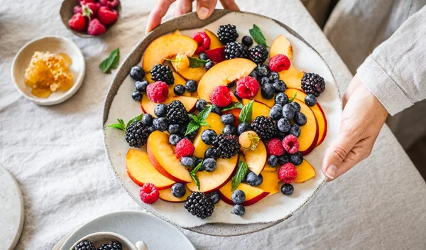 Ενέργεια στο φουλ | 7 φρούτα που θα γεμίσουν τις μπαταρίες σου