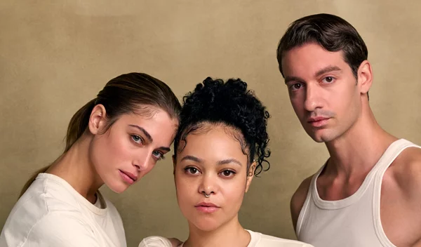 Healthy & glowy skin: Πες μας το skincare goal σου, να σου πούμε ποια κρέμα να πάρεις