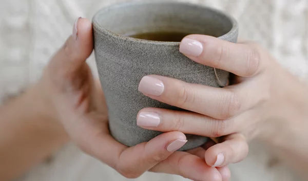 Πονόλαιμος: Άμεση ανακούφιση με αυτές τις τροφές και ροφήματα