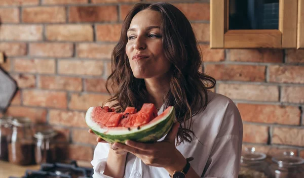 Η δίαιτα της διαιτολόγου για άμεση απώλεια βάρους - Δες τι τρώει κάθε μέρα