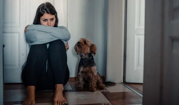 13 tips για να αντιμετωπίσεις μια κρίση πανικού ή έντονο άγχος