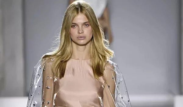 Gloss Revival: Η επιστροφή της λάμψης με τον πιο φρέσκο και φυσικό τρόπο