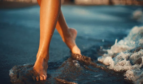 Υγιή και όμορφα πόδια το καλοκαίρι: Οι συμβουλές του ποδολόγου