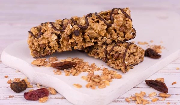 Εύκολες μπάρες βρώμης με σοκολάτα- Γλυκές χωρίς ζάχαρη!