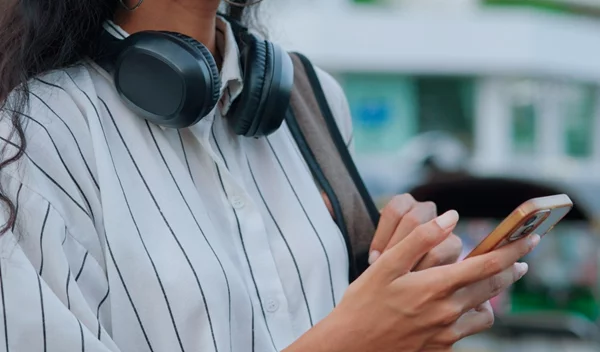 Πόσο σημαντικά είναι τα μηνύματα στην αρχή μιας σχέσης