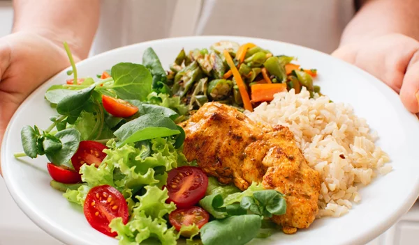 Ενεργοποίηση μεταβολισμού: Πώς θα τον αυξήσεις και ποιοι συνδυασμοί τροφών θα βοηθήσουν;