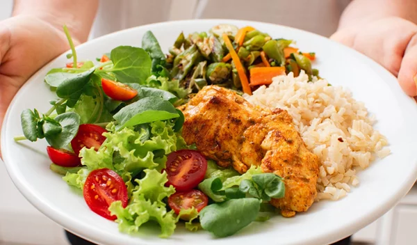 Ο συνδυασμός στη διατροφή με τα περισσότερα οφέλη για την υγεία της καρδιάς – εσύ τον κάνεις;