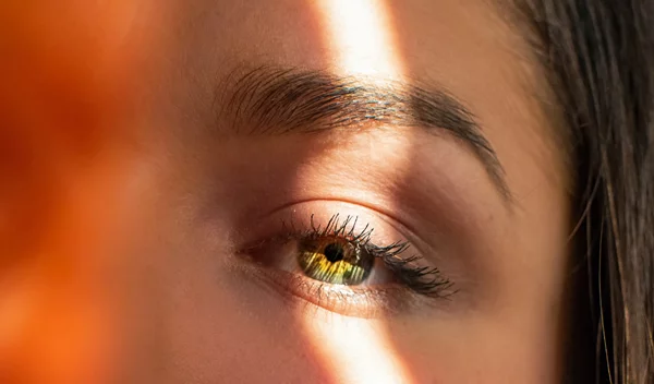 Πού οφείλονται οι μαύροι κύκλοι στα μάτια; Η διατροφή που θα μειώσει το πρόβλημα