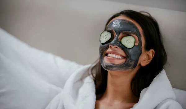 Tρία σημαντικά tips για να κάνουμε αποτοξίνωση στο δέρμα