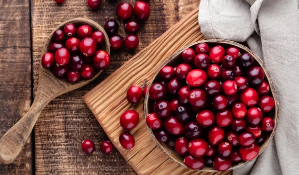 Cranberries: Η αλήθεια για την υπερτροφή των γιορτών - Τα επιστημονικά αποδεδειγμένα οφέλη τους