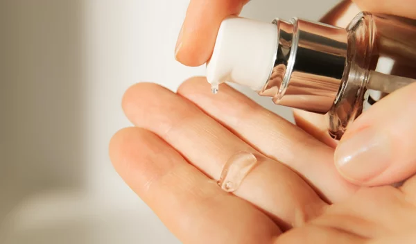 Βιταμίνη Α aka Ρετινόλη: Τι είναι, τι προσφέρει και πώς να την ενσωματώσεις στη ρουτίνα σου