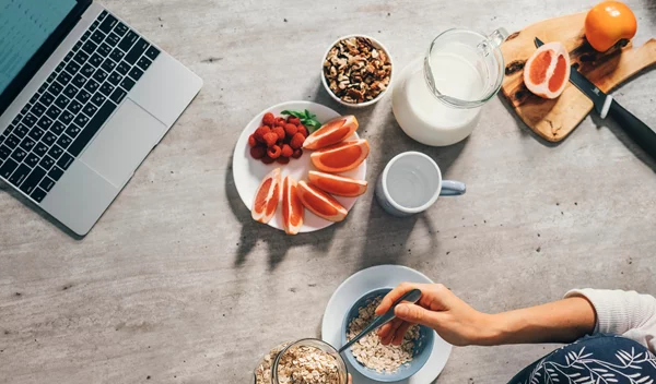 4 μικρές αλλά σημαντικές συμβουλές για σταθερό βάρος χωρίς αυξομειώσεις από την ειδικό