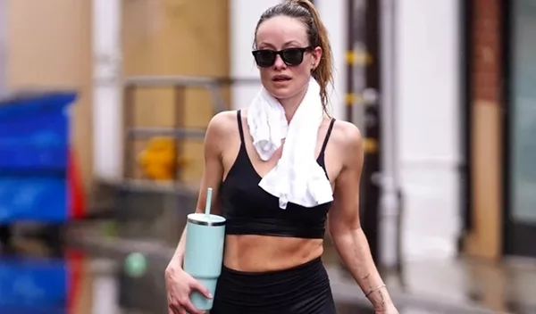 Όχι άλλο περπάτημα! Η "παιδική" άσκηση που εκτοξεύει την καύση θερμίδων και γίνεται στο σπίτι