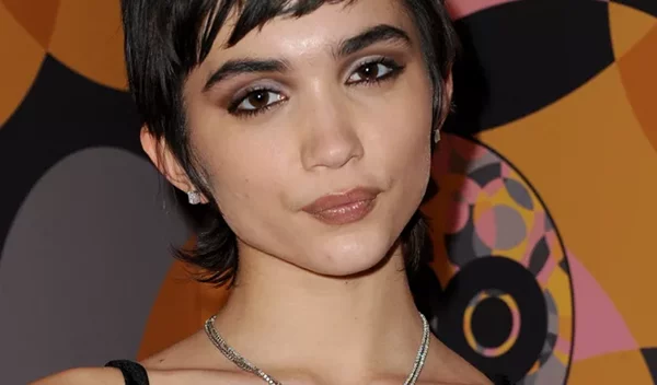 Banana Liner: Το πιο εύκολο στιλ eyeliner θα γίνει το αγαπημένο σου