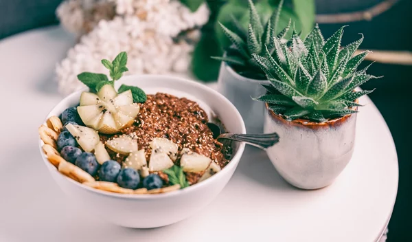 Λιναρόσποροι vs. Σπόροι Τσία: Ποιοι είναι καλύτεροι;