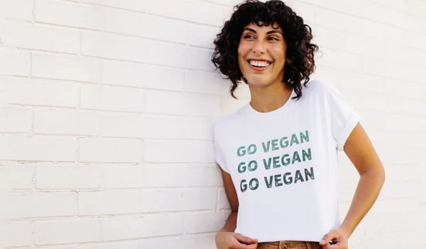 Veganuary: Η Καίτη Φαρμάκη γράφει για τα "μα..." που επηρεάζουν τις αποφάσεις μας