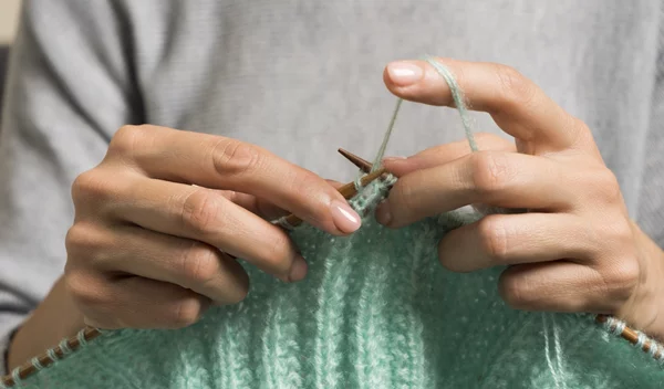 7 τρόποι να ηρεμήσεις τα νεύρα σου (πέρα από την κλασική αναπνοή)