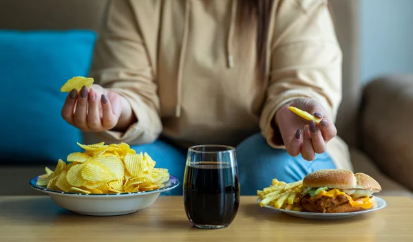 Πώς να καταπολεμήσεις το συναισθηματικό φαγητό πριν ακόμα κάνει την εμφάνισή του;