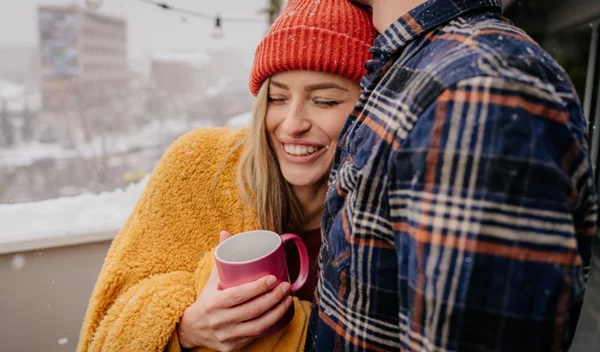 Πώς θα μένουμε ζεστοί όταν έξω κάνει κρύο - χωρίς καλοριφέρ, αέριο ή κλιματιστικό