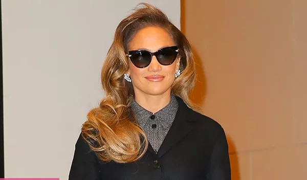 Jennifer Lopez: Το ενυδατικό skincare προϊόν που τη "συγκίνησε"