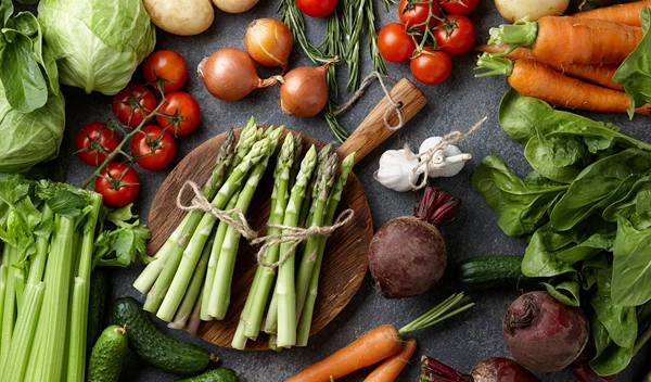 Το superfood της άνοιξης - Το αντιφλεγμονώδες λαχανικό που βοηθά πέψη, ανοσοποιητικό και hangover