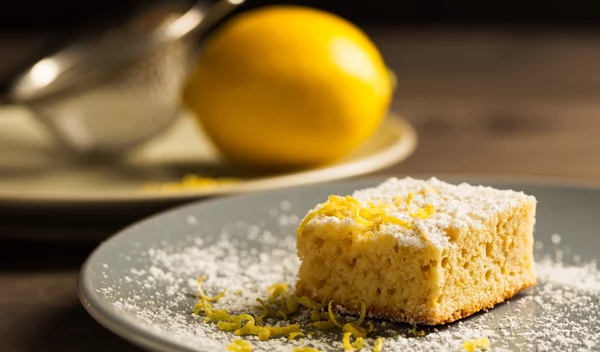 Συνταγή για κέικ αμυγδάλου με γιαούρτι (χωρίς αλεύρι!)