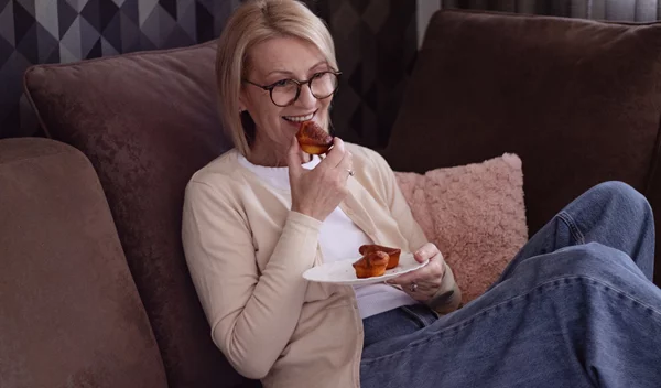 5 λόγοι που παίρνεις γρήγορα βάρος στην εμμηνόπαυση - και τι να κάνεις για να το σταματήσεις!