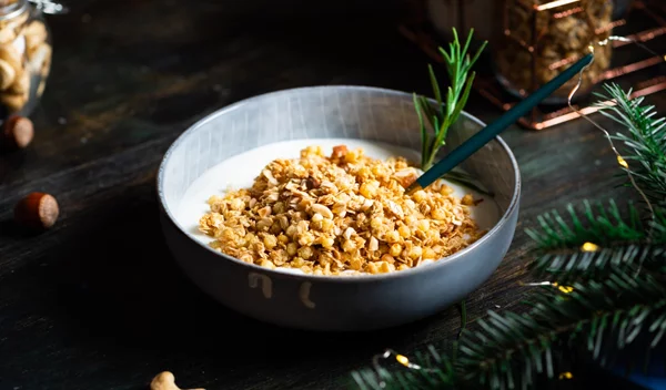 Αλμυρή γκρανόλα έχεις δοκιμάσει; Η εύκολη (και πολύ διαφορετική) συνταγή