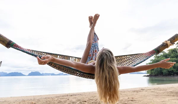 Τριήμερο Αγίου Πνεύματος: Πώς η υπερ-οργάνωση καταστρέφει τη χαλάρωση και πώς θα το αποφύγεις;