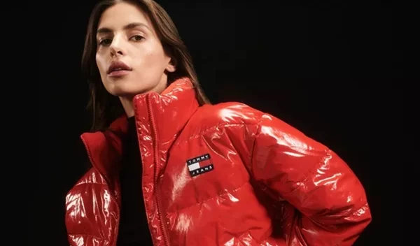 Τα items που θα επέλεγε να αγοράσει μια Gen Z fashionista στη Black Friday από τη Modivo