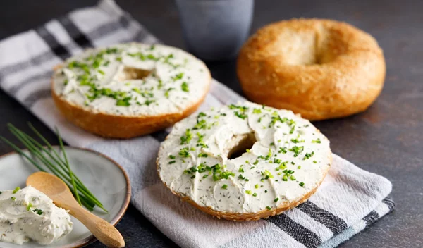 Τα καλύτερα τυριά για δίαιτα, σύμφωνα με την Ελένη Πετρουλάκη