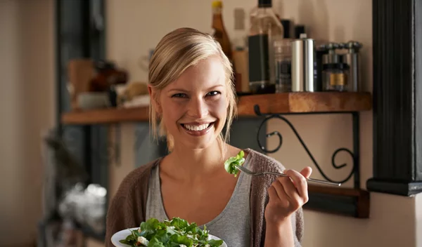 3 καθημερινές συνήθειες που θα σε βοηθήσουν να βελτιώσεις (και) το σώμα σου