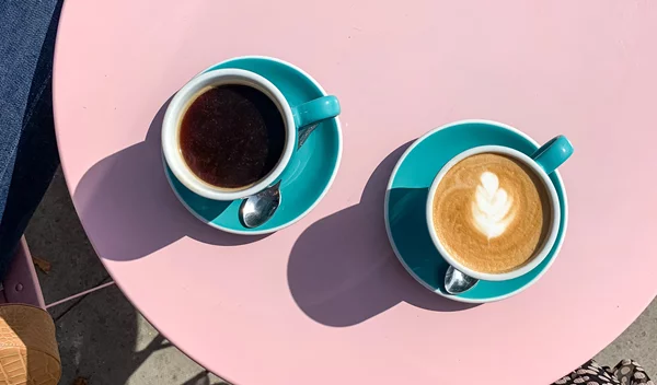 Πόσα φλιτζάνια καφέ ανεβάζουν την πίεση; Νέα έρευνα