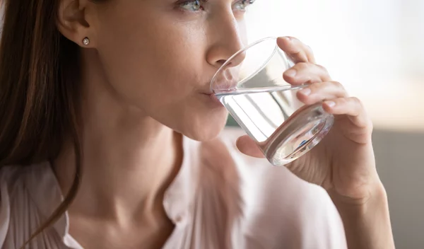 Τι επηρεάζει τη δίψα μας;