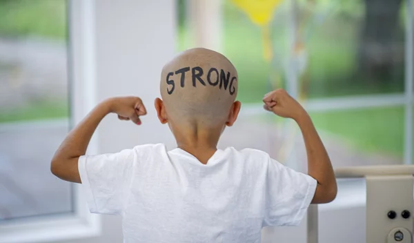 Το πρώτο 13χρονο παιδί που νίκησε τον πιο θανατηφόρο καρκίνο του εγκεφάλου